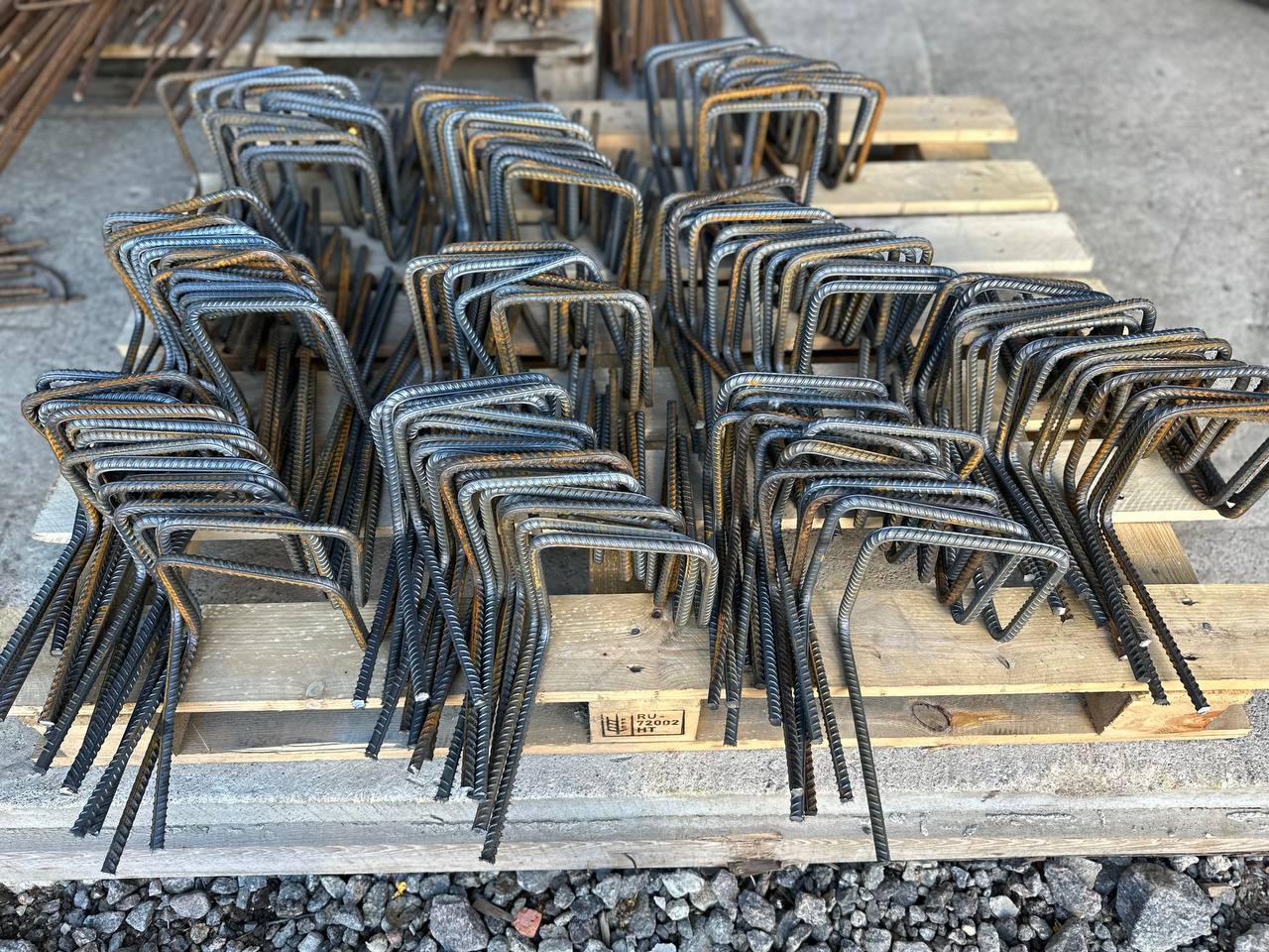 лягушки из арматуры